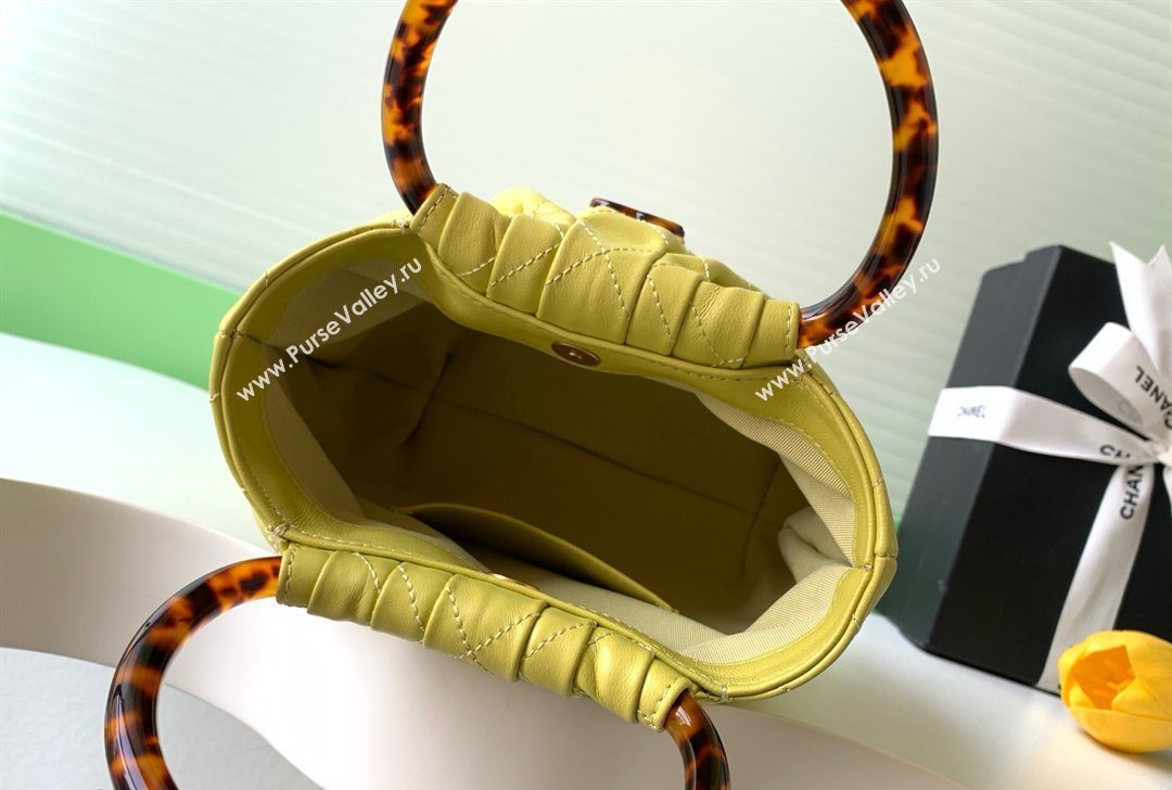 Chanel Calfskin Leather Turtoise-Shell Effect Top Handle Small Hobo Bag Yellow 2026 AS6022 (yezi-260203069)