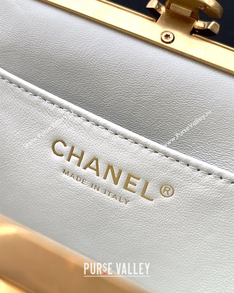 Chanel Lambskin Leather Pearls Clutch with Chain White 2026 AS5912 (yezi-260203049)