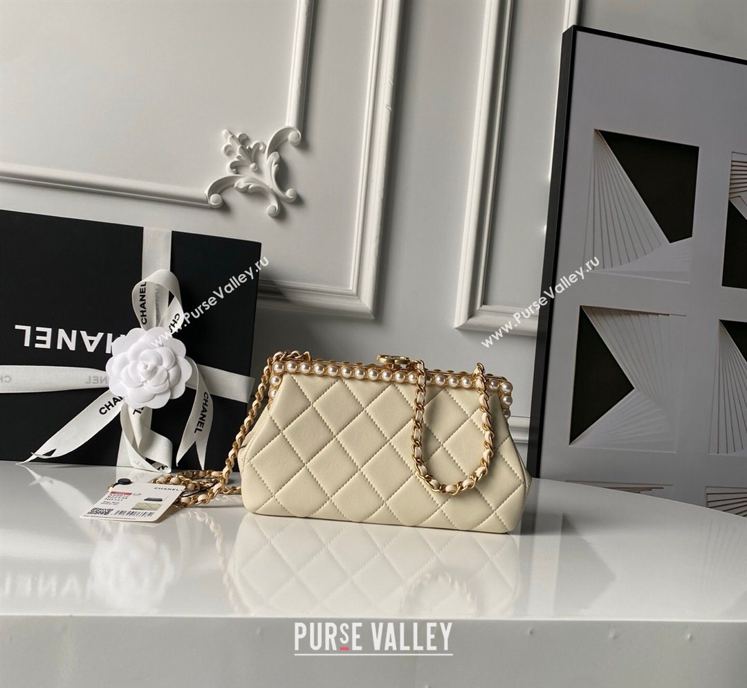Chanel Lambskin Leather Pearls Clutch with Chain Light Beige 2026 AS5912 (SSZ-260203044)