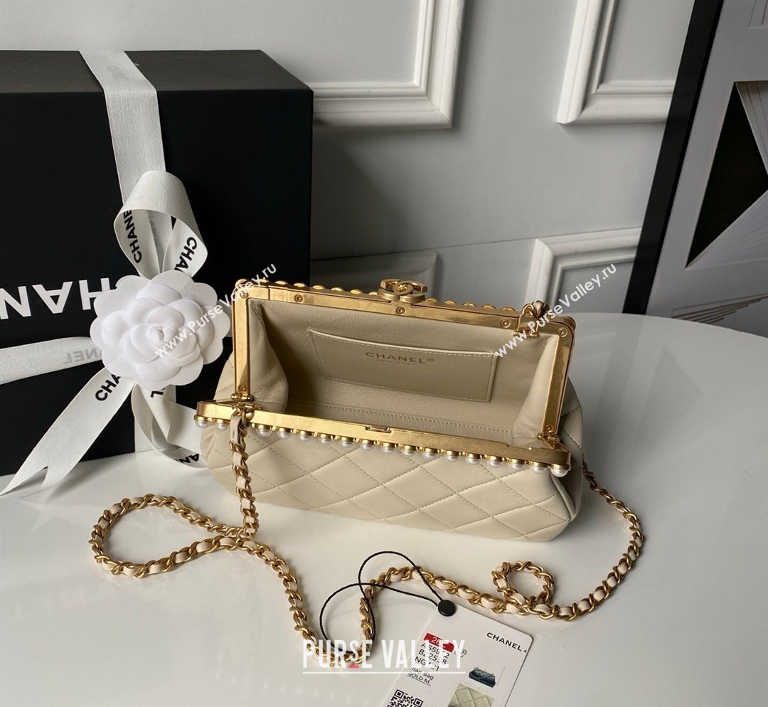 Chanel Lambskin Leather Pearls Clutch with Chain Light Beige 2026 AS5912 (SSZ-260203044)