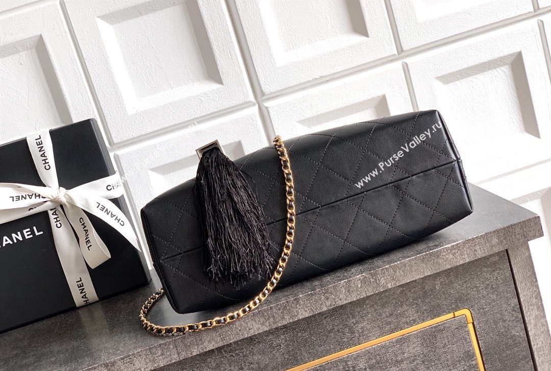 Chanel Calfskin Leather Hobo Bag with Tassel Charm Black 2026 CH020406 (yezi-260204073)