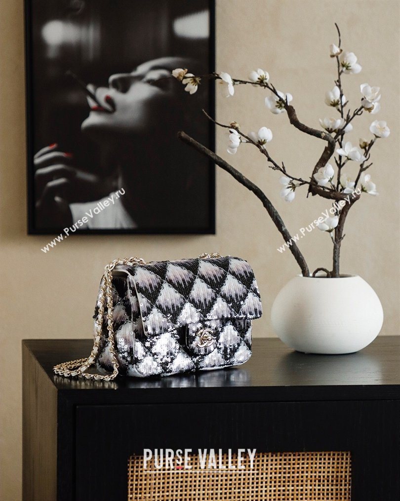 Chanel Sequins Mini Classic Flap Bag Black/Purple 2026 A01116 0204 (yezi-260204001)