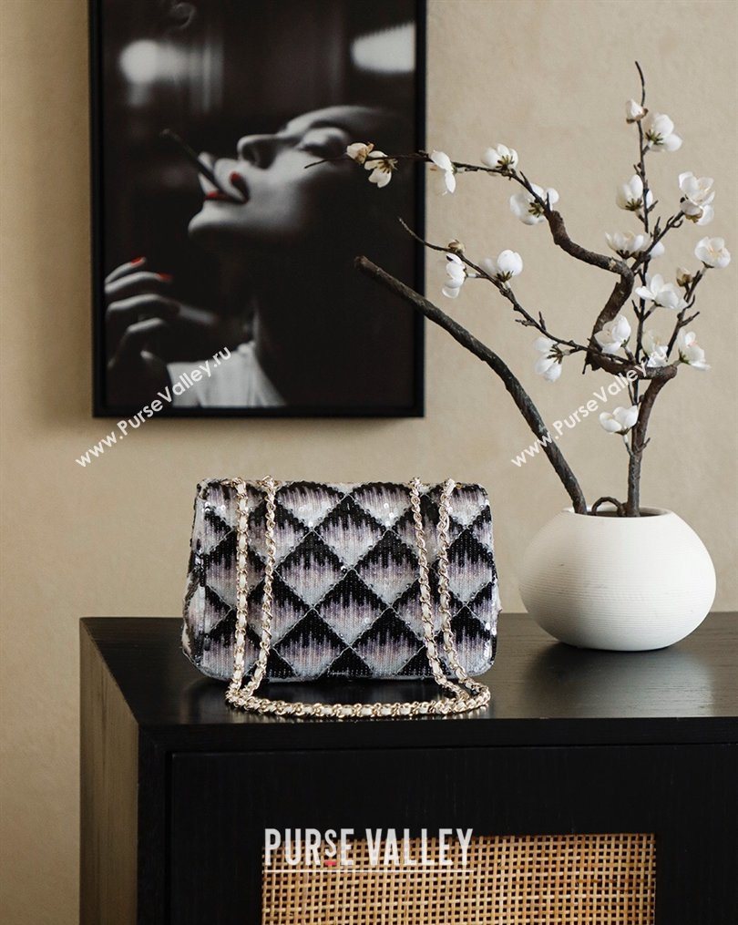 Chanel Sequins Mini Classic Flap Bag Black/Purple 2026 A01116 0204 (yezi-260204001)