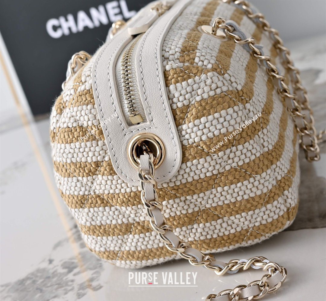 Chanel Striped Printed Fabric Clutch with Chain Beige 2026 AP4986 (yezi-260204100)