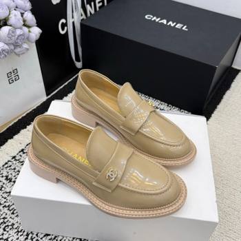 Chanel Calfskin Leather Loafers with Strass CC Strap Beige 2026 G46995 (MD-260306133)