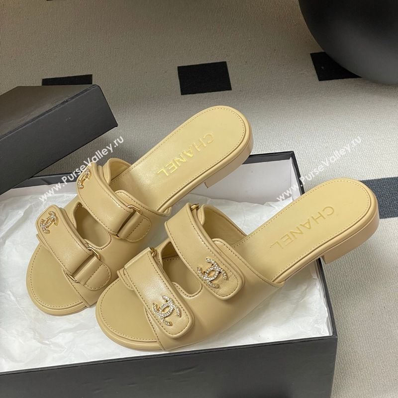 Chanel Lambskin Leather Flat Slides Sandal with Strass and Strap Beige 2026 G47043 (MD-260306078)