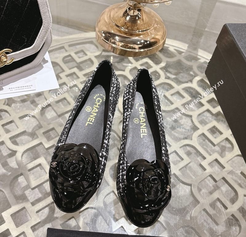Chanel Tweed Patent Leather Ballet Flats with Camellia Bloom Black/White 2026 CH030704 (MD-260307063)