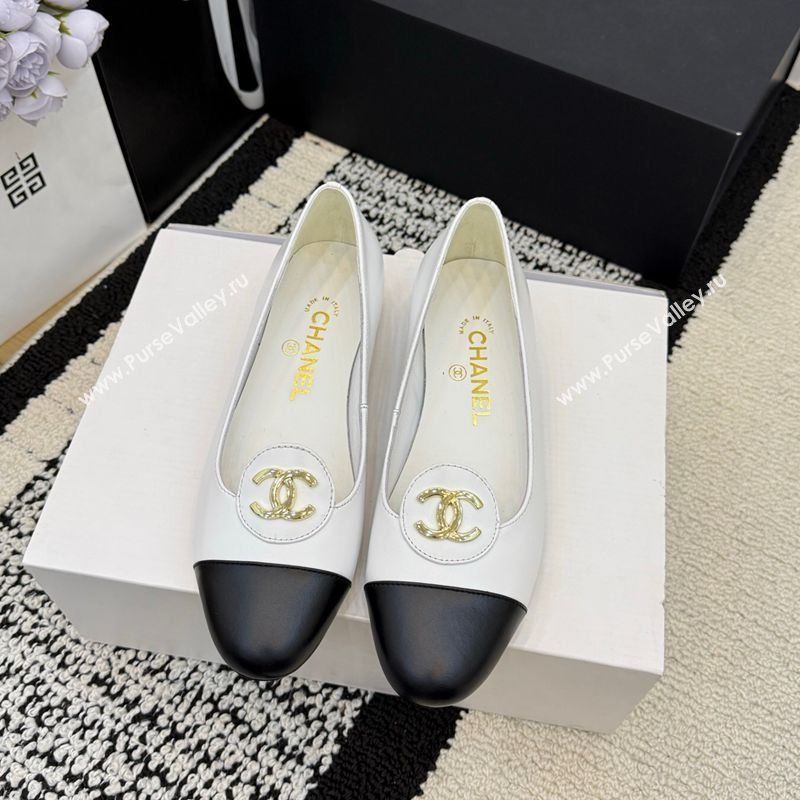 Chanel Calfskin Leather Ballets Flat with Circle CC White 2026 CH030706 (MD-260307082)