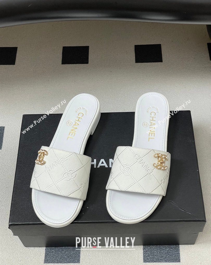 Chanel Quilted Cotton Flat Slides Sandal White 2026 CH030902 (MD-260309083)