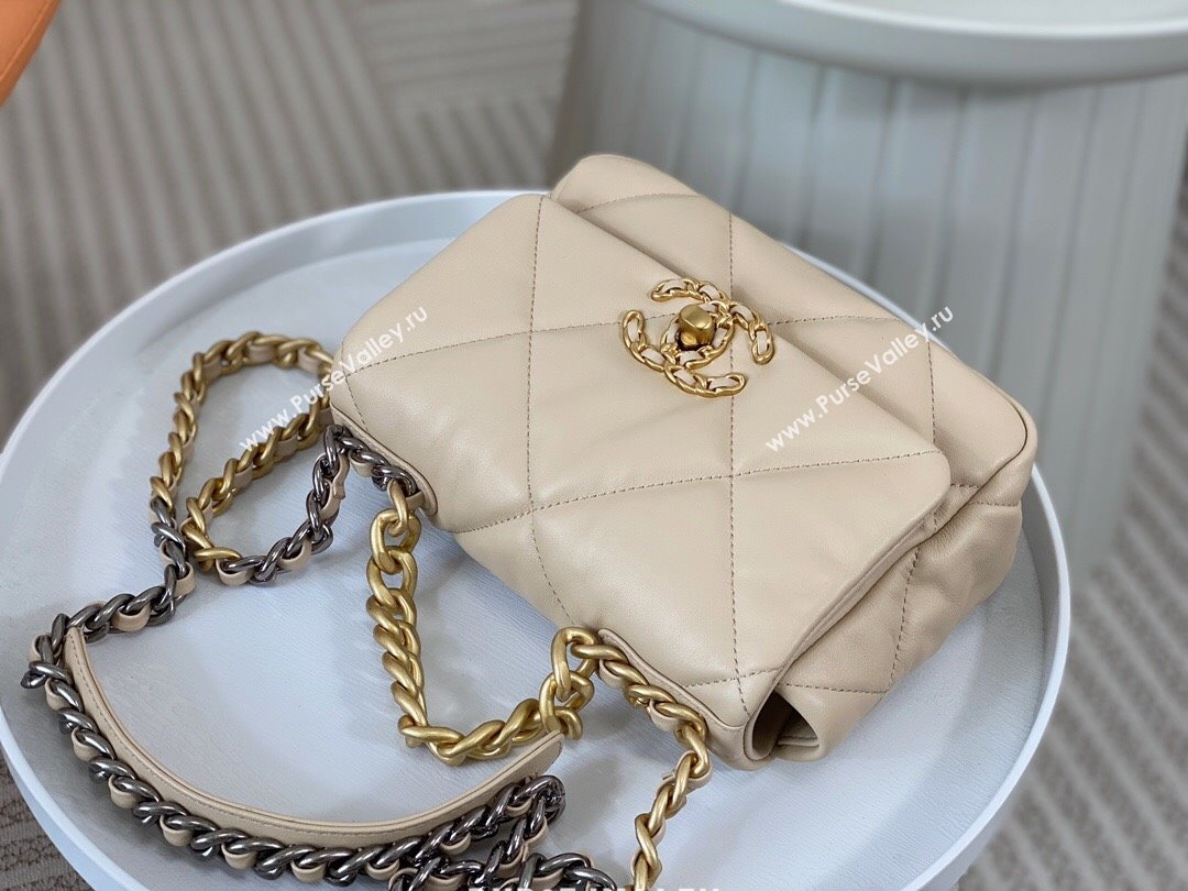 Chanel 19 Shiny Lambskin Mini Flap Bag AS1159 Beige 2024 (sm-240311046)