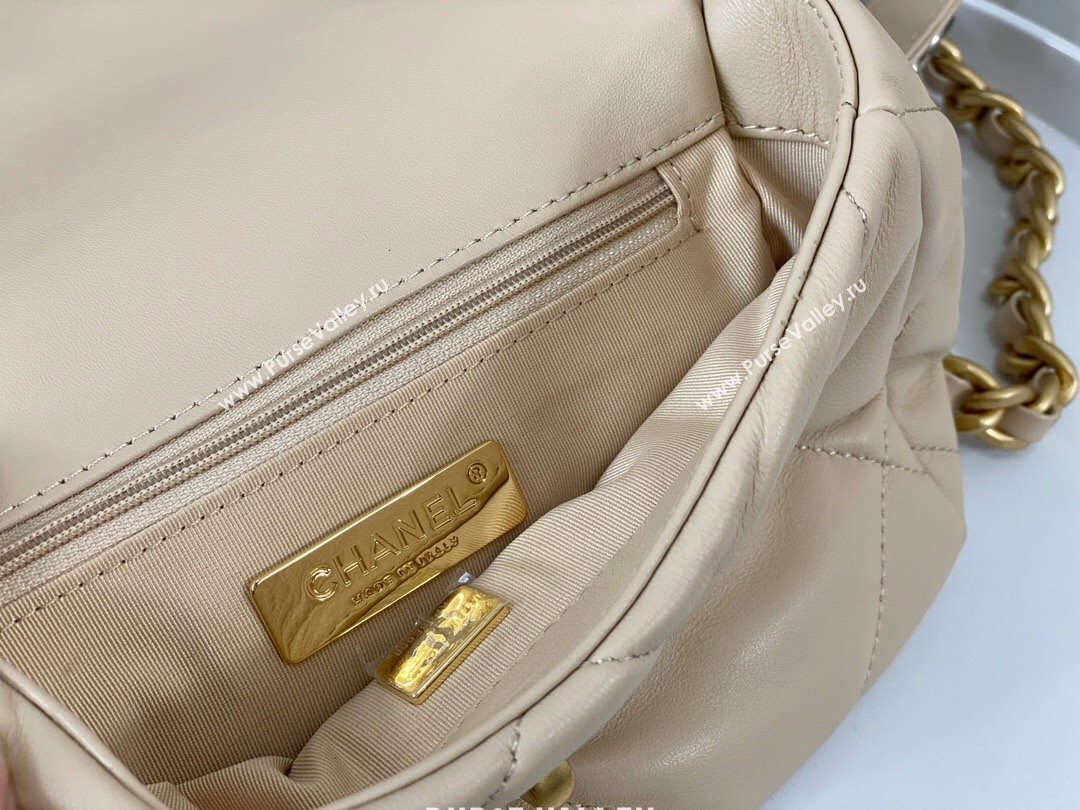 Chanel 19 Shiny Lambskin Mini Flap Bag AS1159 Beige 2024 (sm-240311046)