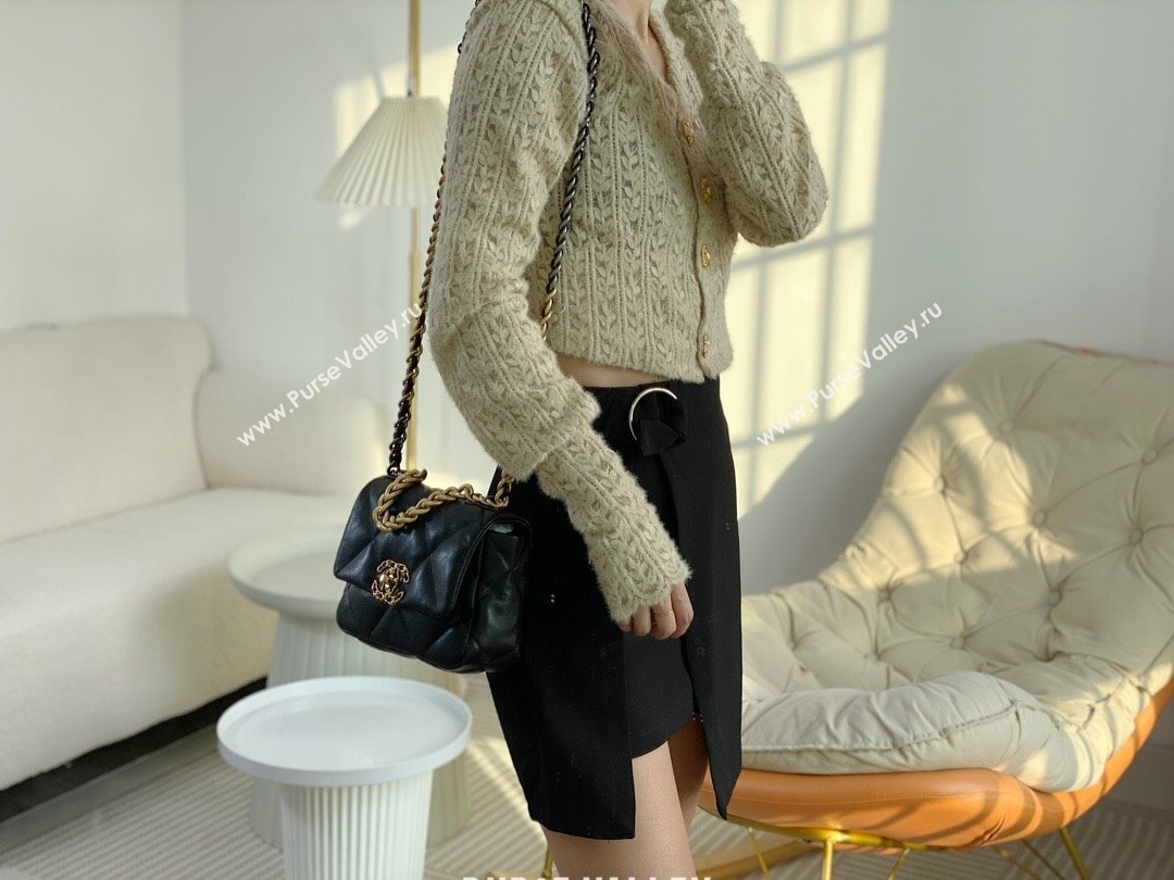 Chanel 19 Shiny Lambskin Mini Flap Bag AS1159 Black 2024 (sm-240311049)