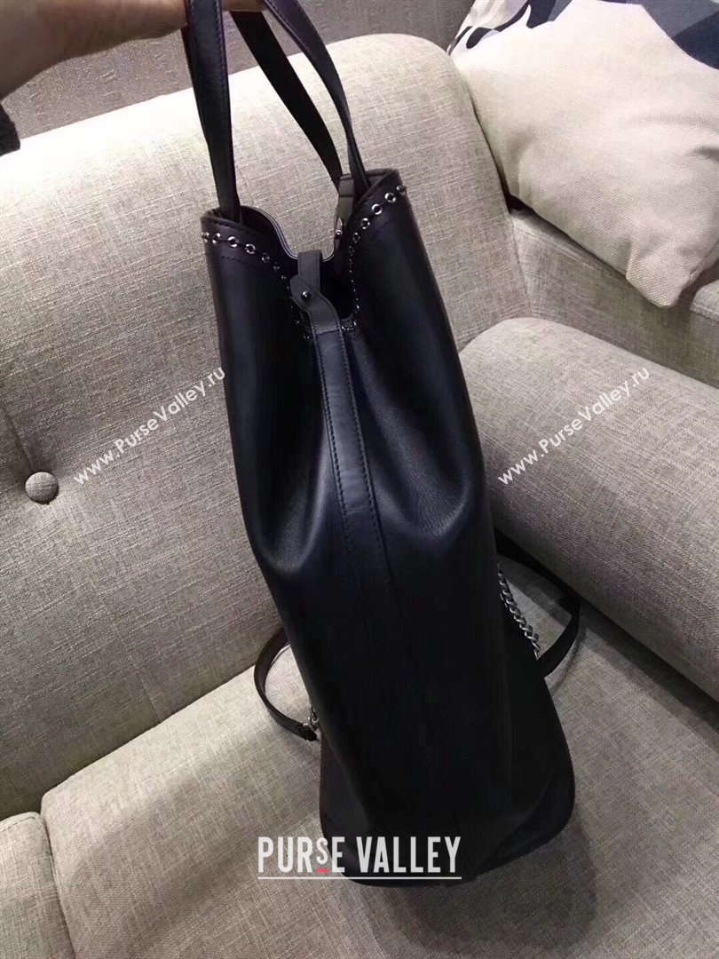 Chanel Vintage Calfskin Bucket Bag Black with Studs CC 2025 0113 (yezi-250113062)