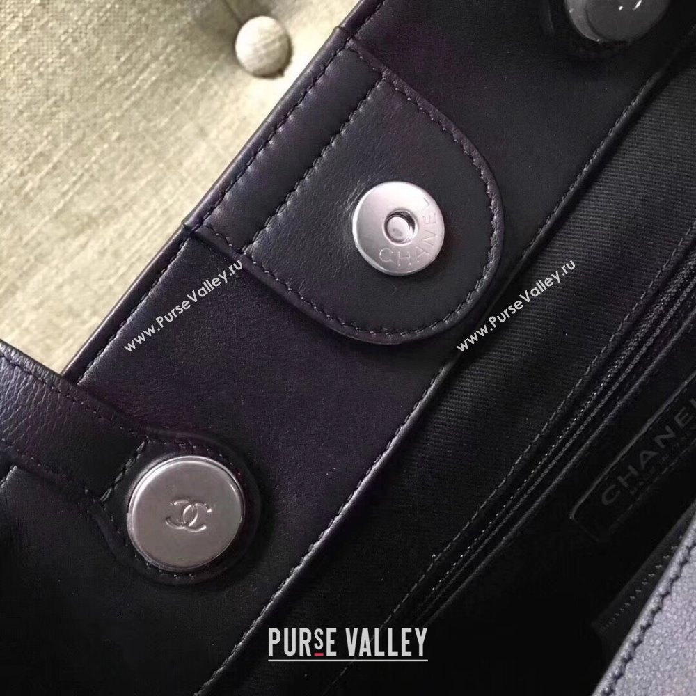 Chanel Vintage Calfskin Bucket Bag Black with Studs CC 2025 0113 (yezi-250113062)