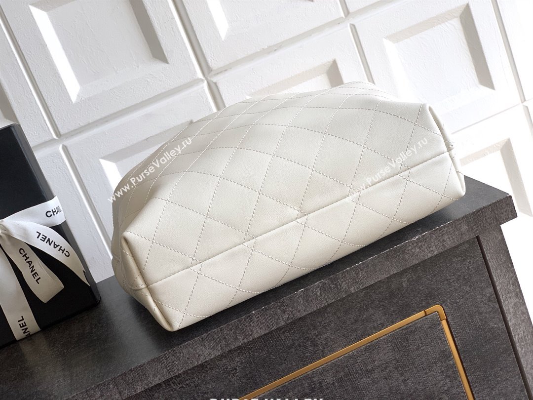 Chanel Calfskin Leather Large Hobo Handbag White 2025 AS5967 (yezi-251127105)