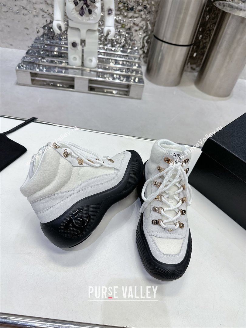 Chanel Coco Neige Wool and Suede Snow Sneakers 5cm G45337 White/Black 3 2023 (MD-231011063)