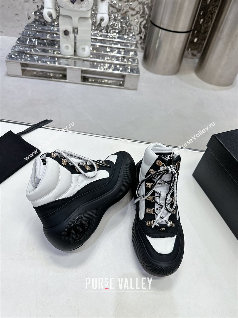 Chanel Coco Neige Fabric and Calfskin Snow Sneakers 5cm G45337 White/Black 2023 (MD-231011066)