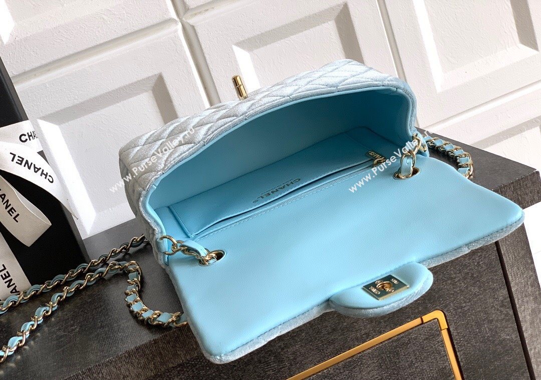 Chanel Velvet Classic Mini Flap Handbag Sakura Blue 2025 A69900 (yezi-251011064)