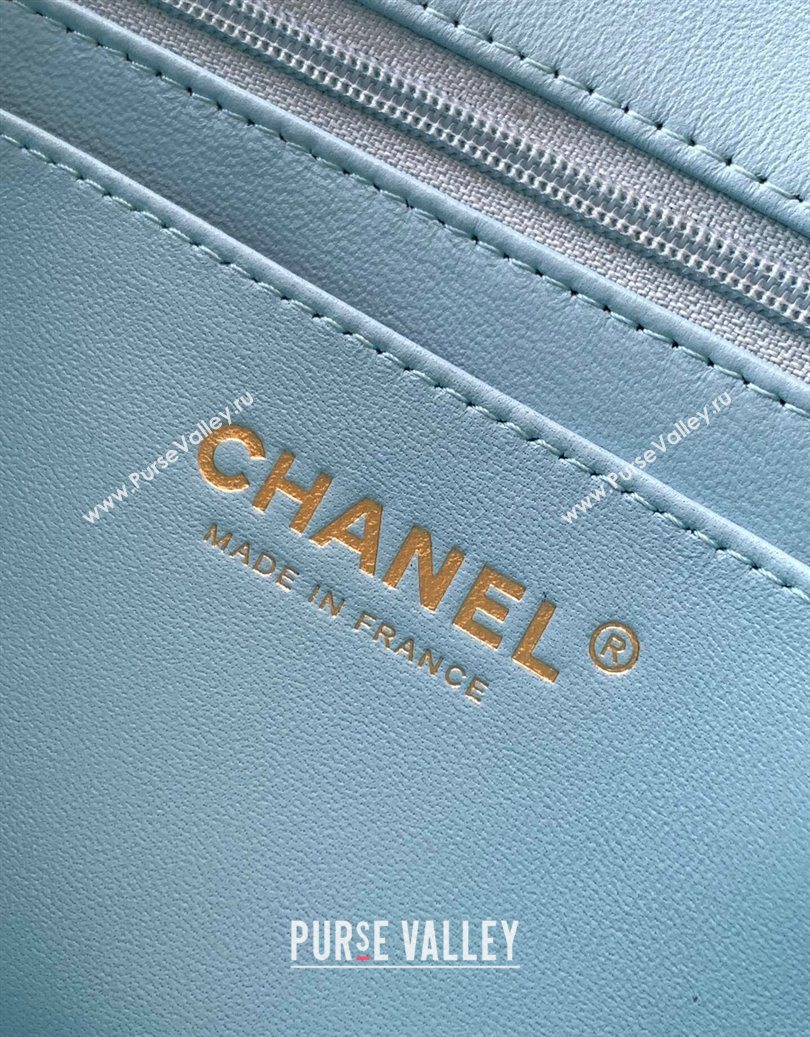 Chanel Velvet Classic Mini Flap Handbag Sakura Blue 2025 A69900 (yezi-251011064)