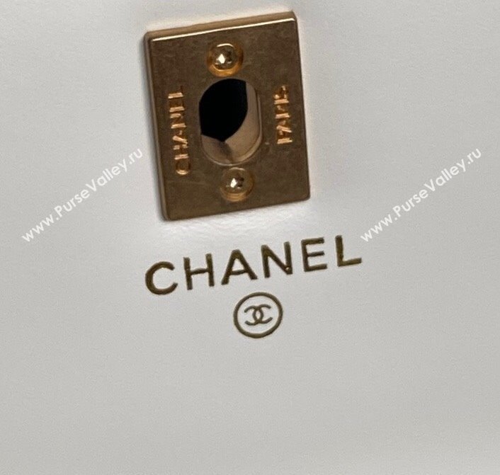 Chanel Grained Shiny Calfskin Clutch with chain and Top Handle White 2025 AP4798 (yezi-251011076)