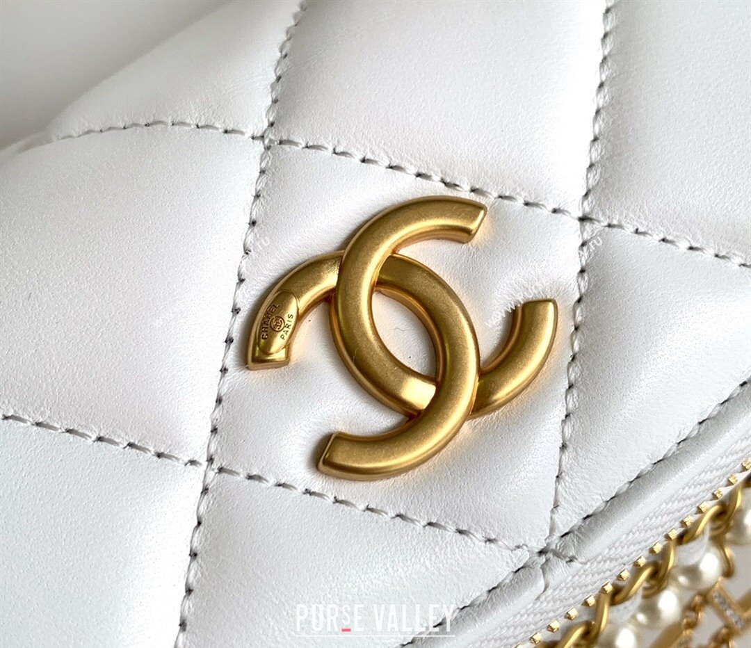 Chanel Shiny Lambskin Waist Bag with Pearls White 2024 AS4991 (yezi-240717123)