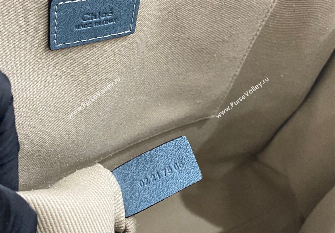 Chloe Large Woody Tote Bag in Linen Canvas and Calfskin Leather Denim Blue 2025 1120 (DLA-251120062)