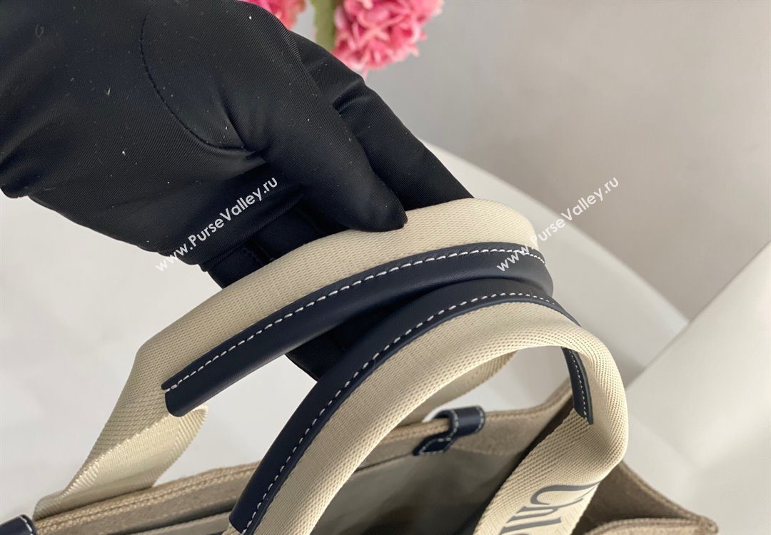 Chloe Large Woody Tote Bag in Linen Canvas and Calfskin Leather Dark Blue 2025 1120 (DLA-251120063)