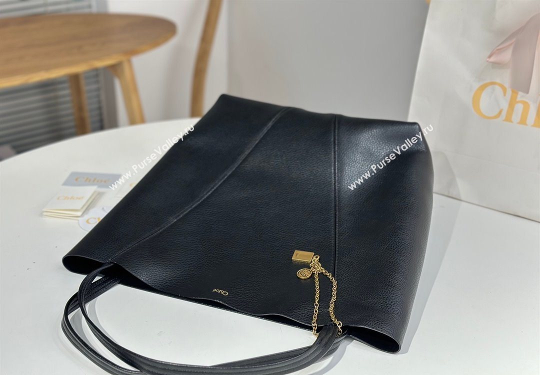 Chloe Large Spin Tote Bag in Grained Leather Black 2025 1120 (DLA-251120044)