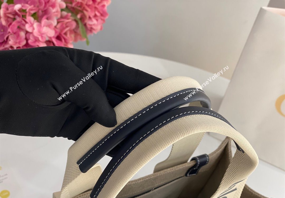 Chloe Medium Woody Tote Bag in Linen Canvas and Calfskin Leather Dark Blue 2025 1120 (DLA-251120073)