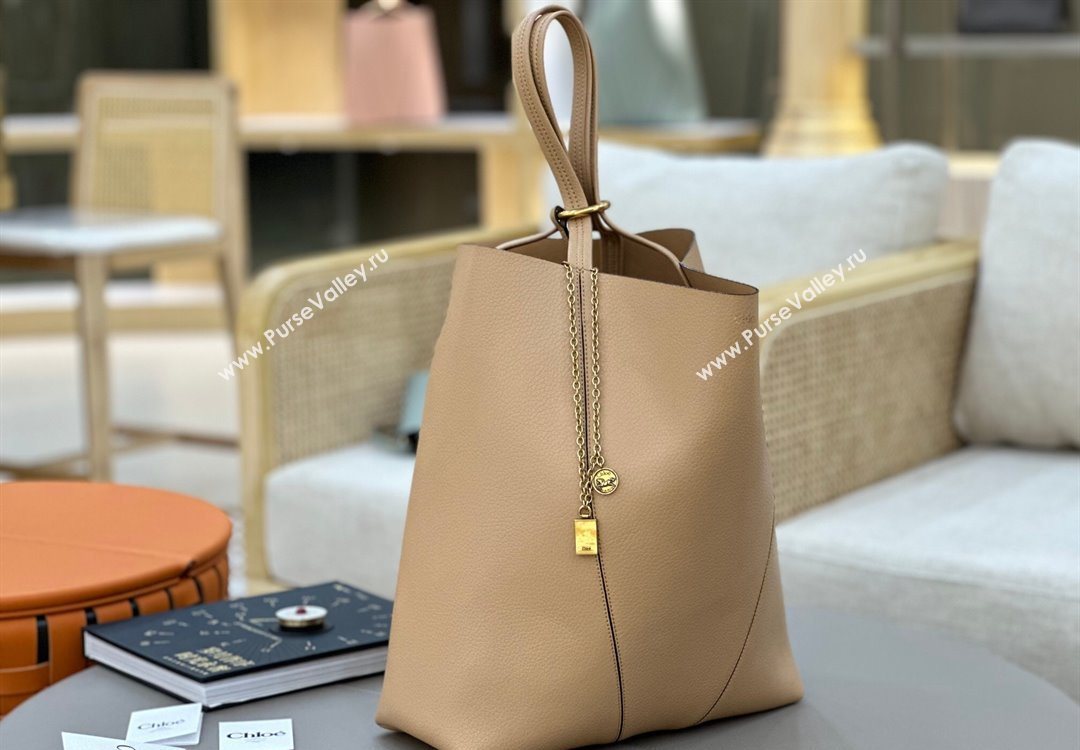 Chloe Large Spin Tote Bag in Grained Leather Beige 2025 1120 (DLA-251120046)