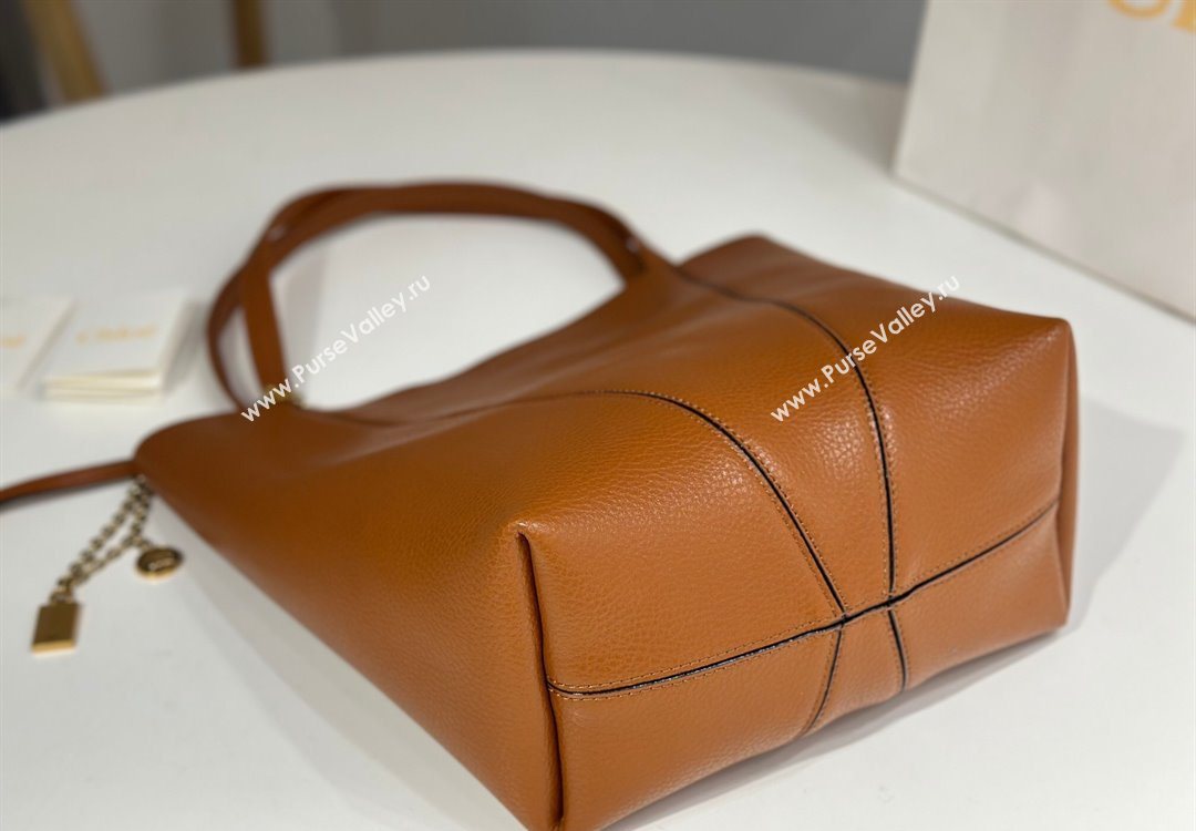 Chloe Medium Spin Tote Bag in Grained Leather Brown 2025 1120 (DLA-251120049)