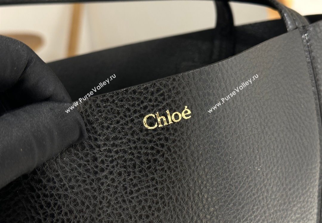 Chloe Medium Spin Tote Bag in Grained Leather Black 2025 1120 (DLA-251120050)