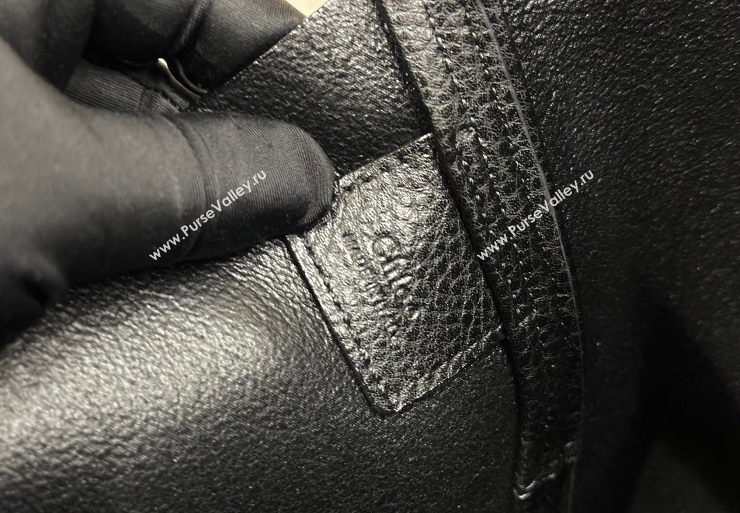 Chloe Medium Spin Tote Bag in Grained Leather Black 2025 1120 (DLA-251120050)