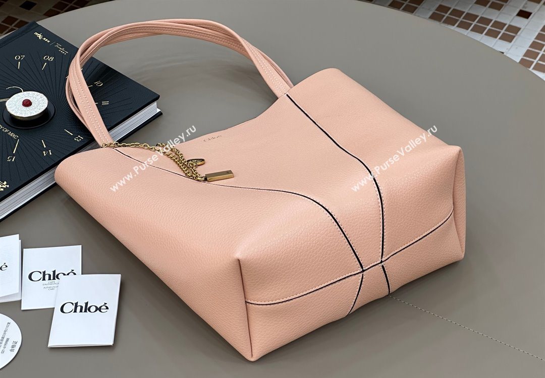 Chloe Medium Spin Tote Bag in Grained Leather Light Pink 2025 1120 (DLA-251120051)