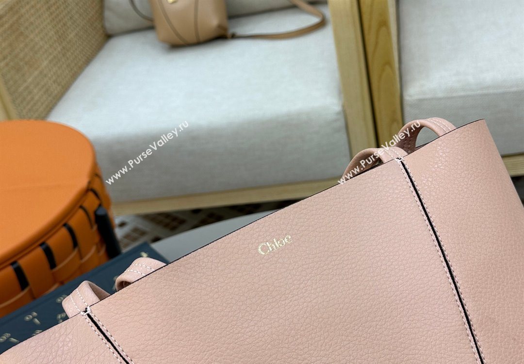 Chloe Medium Spin Tote Bag in Grained Leather Light Pink 2025 1120 (DLA-251120051)
