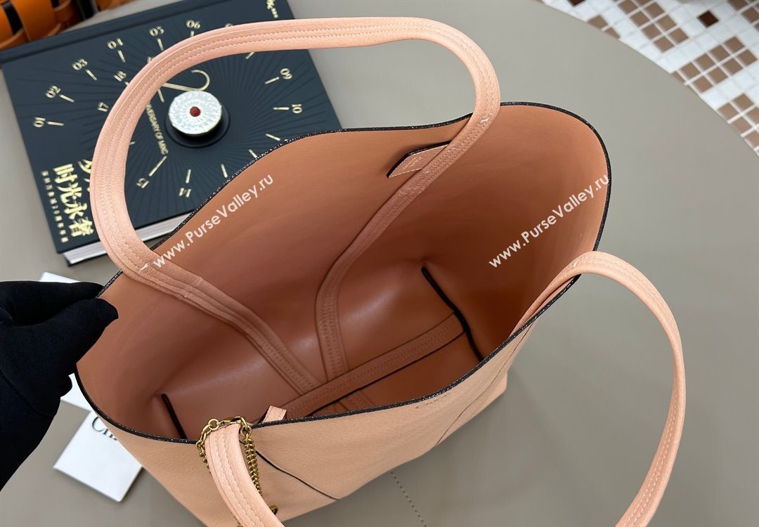 Chloe Medium Spin Tote Bag in Grained Leather Light Pink 2025 1120 (DLA-251120051)