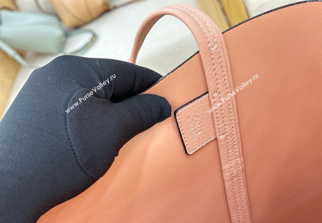 Chloe Medium Spin Tote Bag in Grained Leather Light Pink 2025 1120 (DLA-251120051)