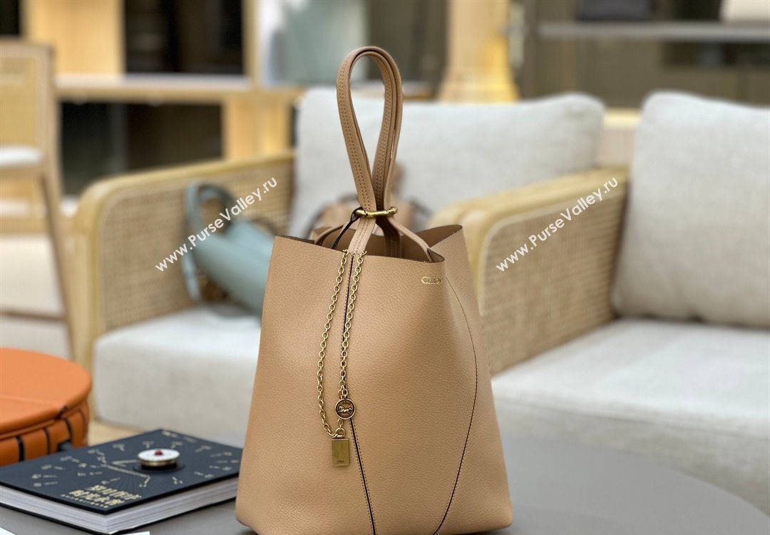 Chloe Medium Spin Tote Bag in Grained Leather Beige 2025 1120 (DLA-251120052)