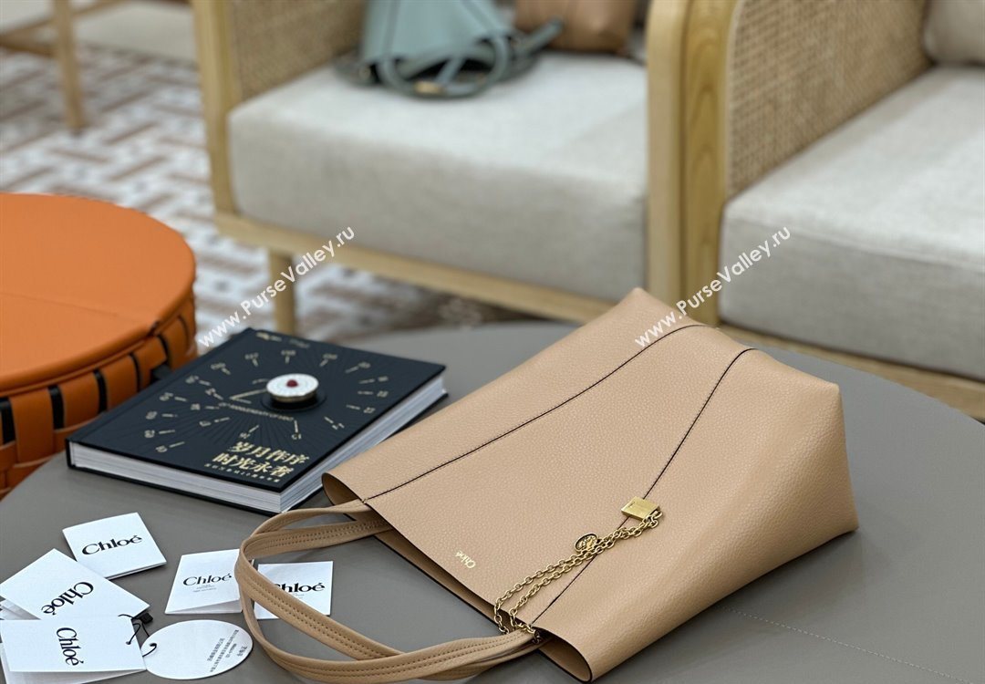 Chloe Medium Spin Tote Bag in Grained Leather Beige 2025 1120 (DLA-251120052)