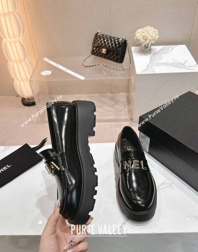 Chanel Patent Calfskin Platform Loafers 4.5cm with Letters Black 2024 CH101711 (SS-241017050)