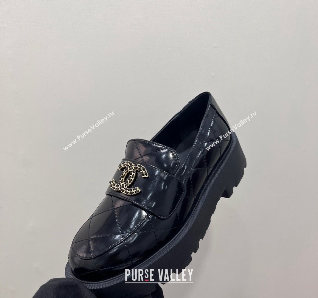 Chanel Patent Calfskin Platform Loafers 4.5cm with Chain CC Black 2024 CH101709 (KL-241017040)