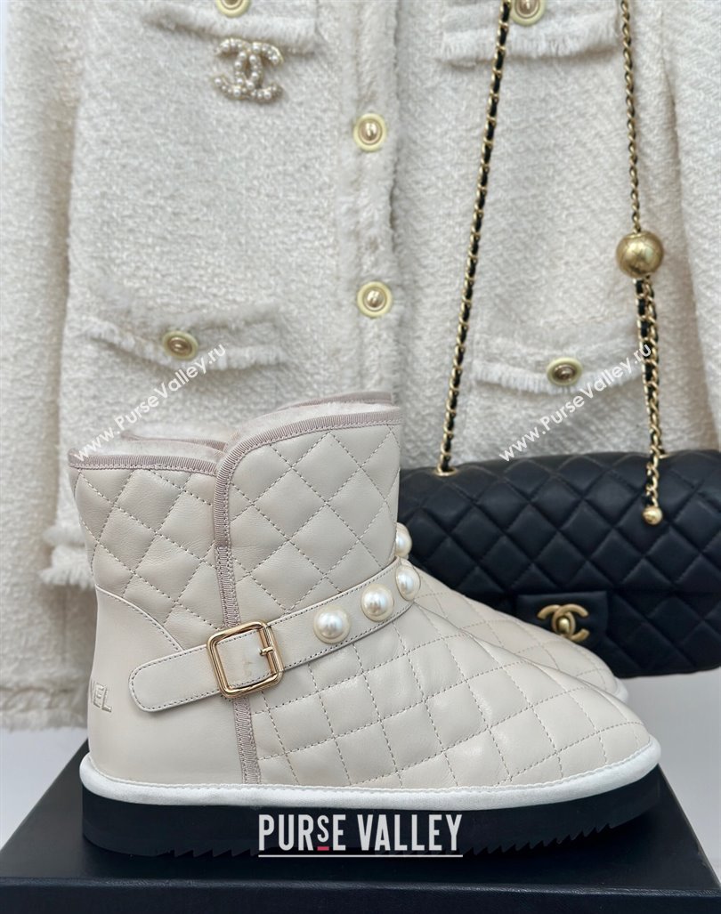 Chanel Quilted Calfskin Snow Boots with Pearls White 2024 CH101620 (MD-241016073)