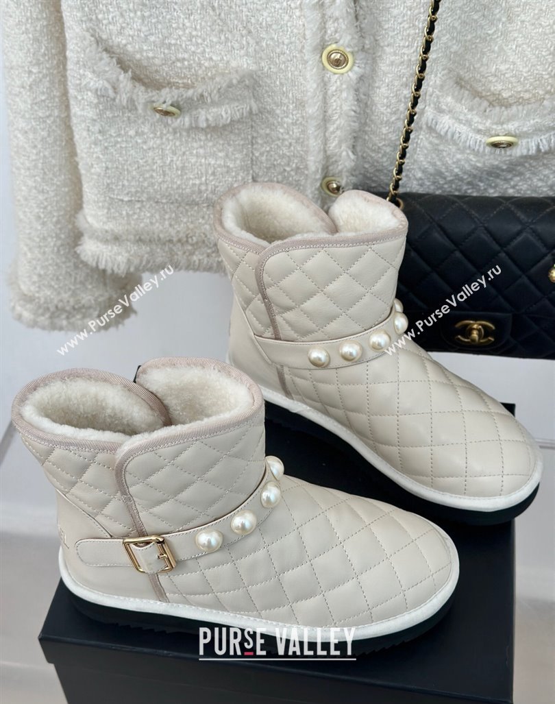 Chanel Quilted Calfskin Snow Boots with Pearls White 2024 CH101620 (MD-241016073)