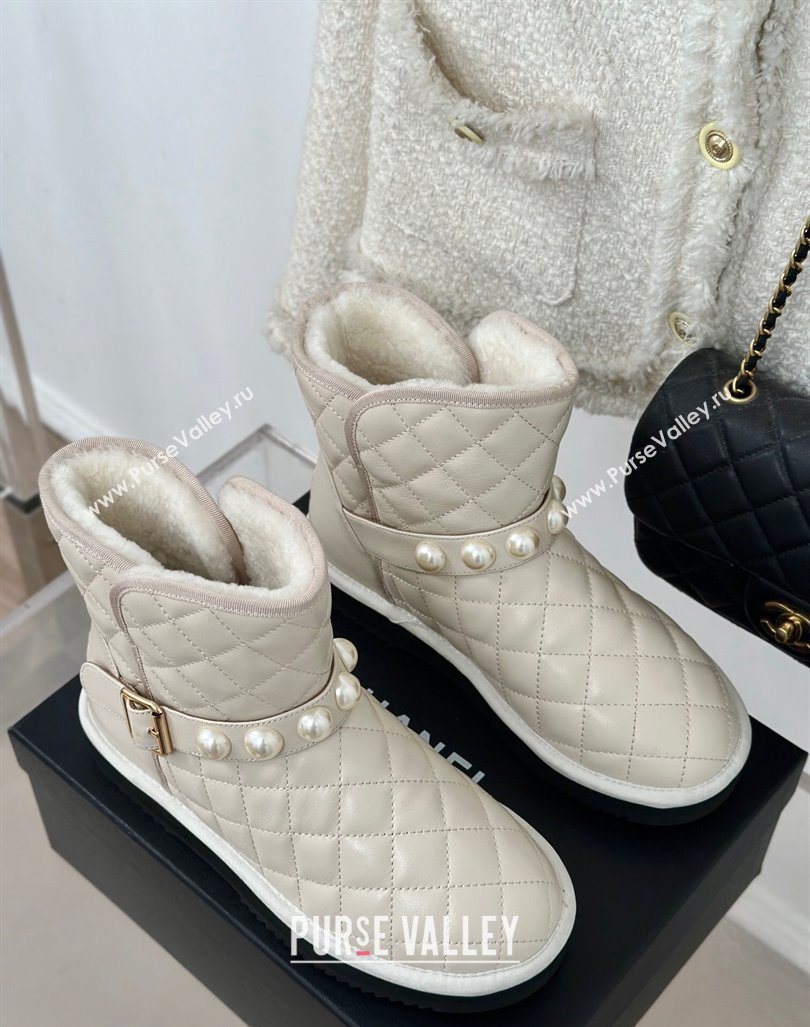 Chanel Quilted Calfskin Snow Boots with Pearls White 2024 CH101620 (MD-241016073)