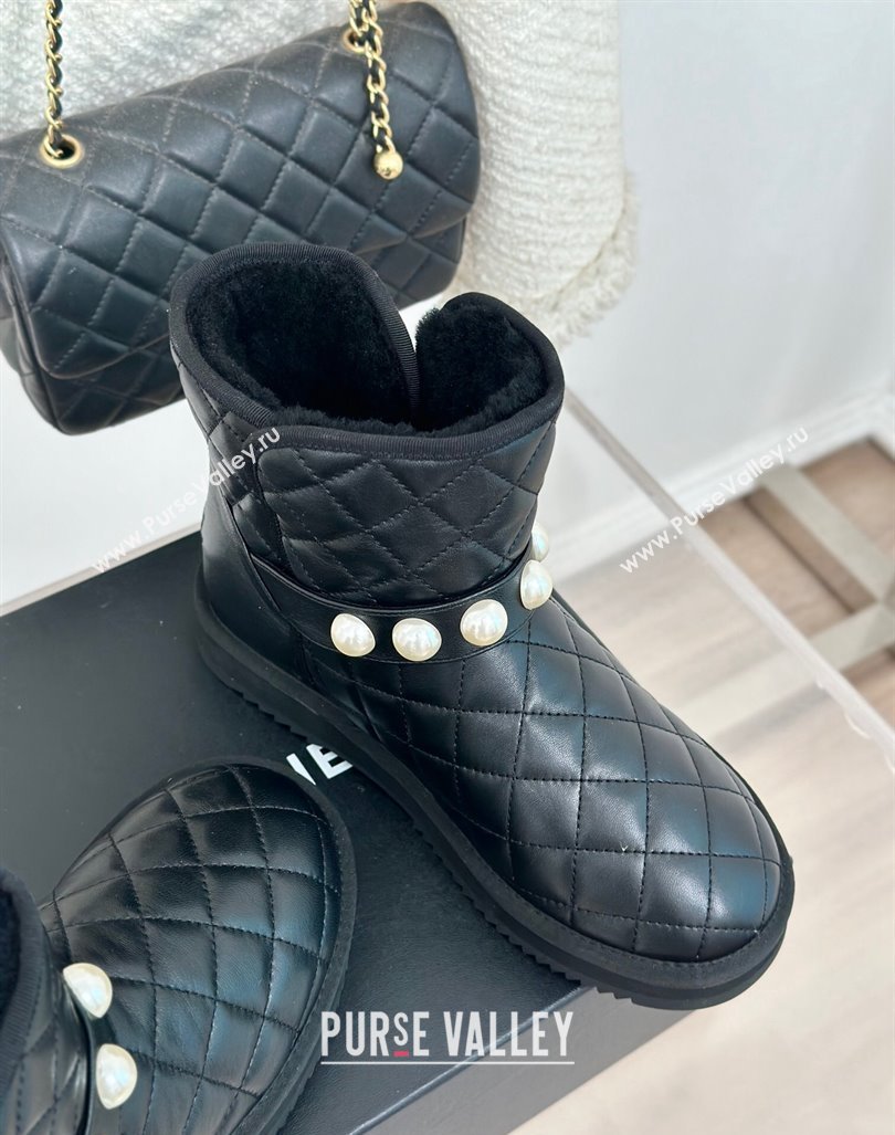 Chanel Quilted Calfskin Snow Boots with Pearls Black 2024 CH101620 (MD-241016074)