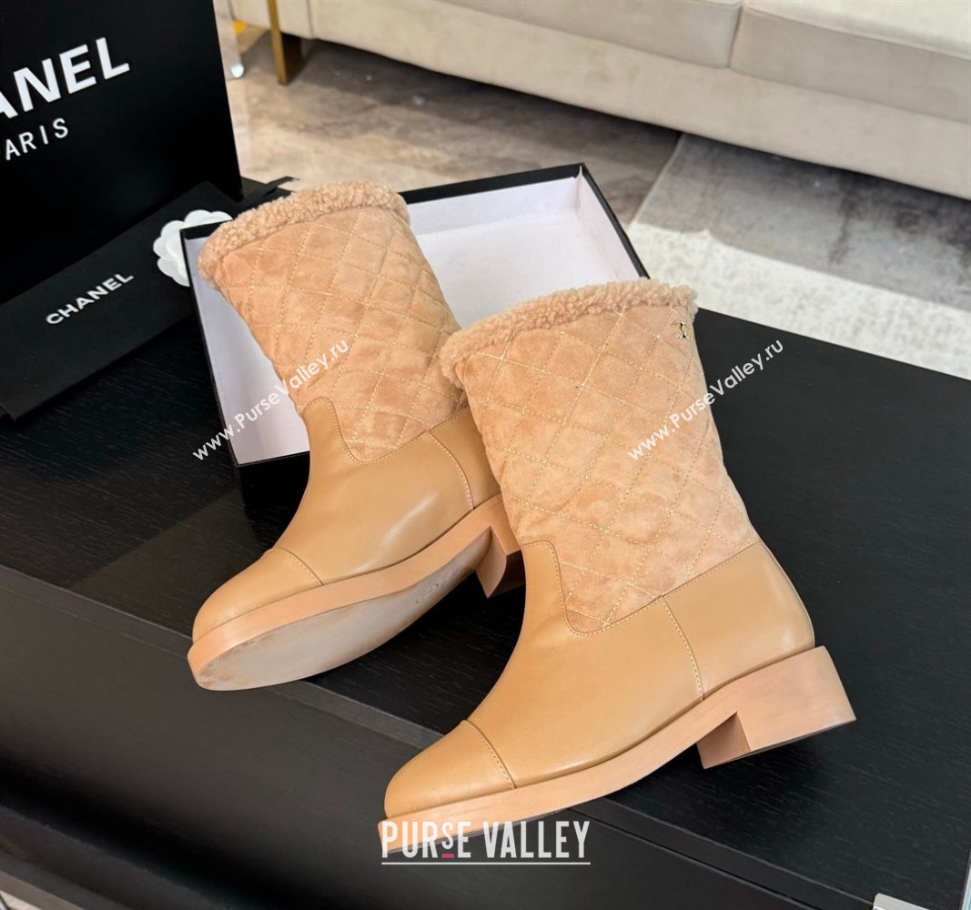 Chanel Quilted Suede and Calfskin Medium Boots 4.5cm Beige 2024 CH101502 (KL-241015077)