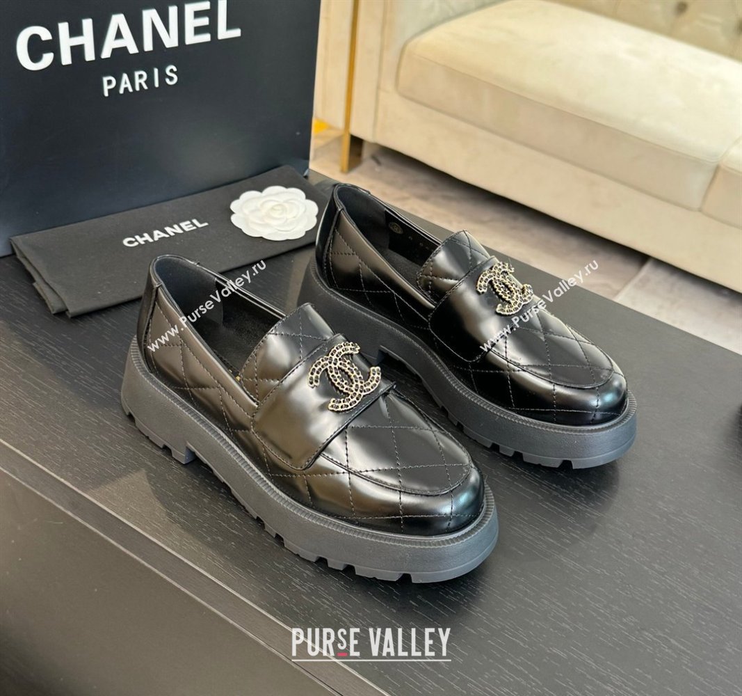 Chanel Quilted Shiny Calfskin Platform Loafers 5.5cm with Chain CC Black 2024 CH101709 (KL-241017043)