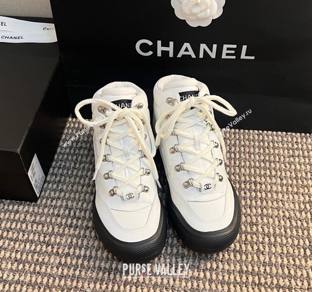 Chanel Coco Neige Fabric and Calfskin Snow Sneakers 5cm G45337 White/Black 2024 (KL-241017114)