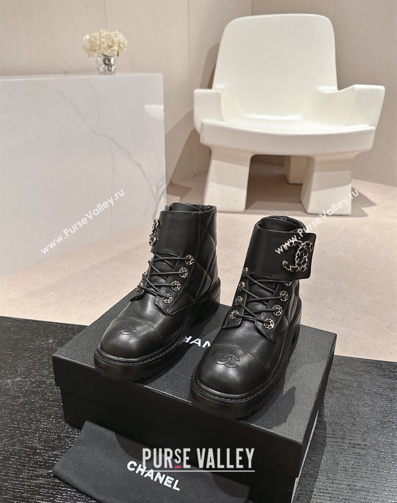 Chanel Quilted Calfskin Lace-up Ankle Boots with Chain CC Black 2024 CH101509 (MD-241015117)