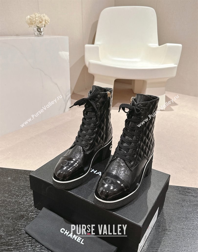 Chanel Contrasting Patent Calfskin Laced-up Ankle Boots Black 2024 CH101622 (MD-241016079)